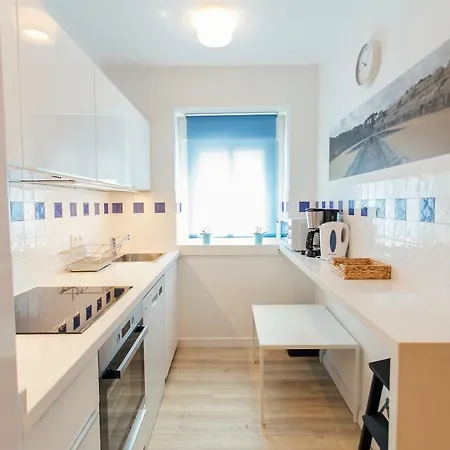 Colorful And Diaphanous- 3bd 1bth - Peral *