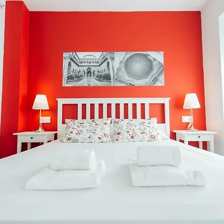 Colorful And Diaphanous- 3bd 1bth - Peral Apartment Seville